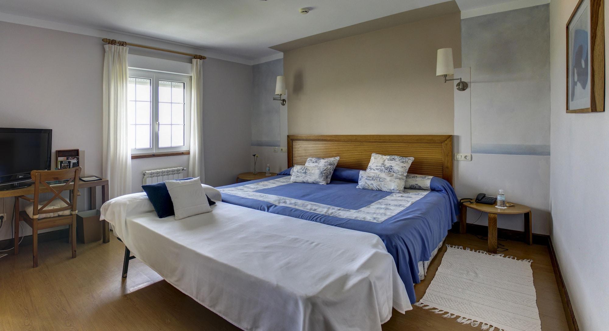 ריבאדסלה Hotel Mirador Del Sella מראה חיצוני תמונה