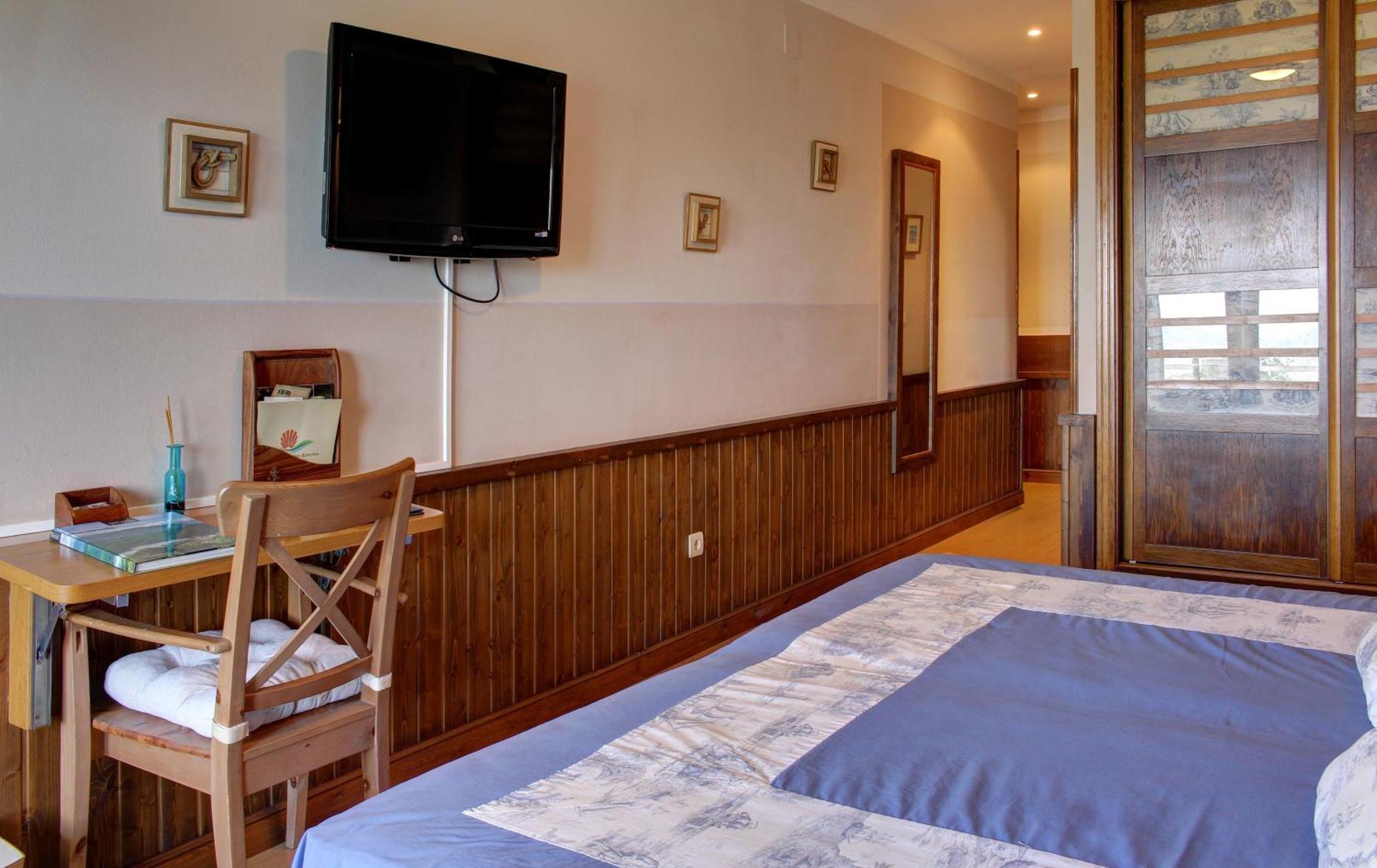 ריבאדסלה Hotel Mirador Del Sella חדר תמונה