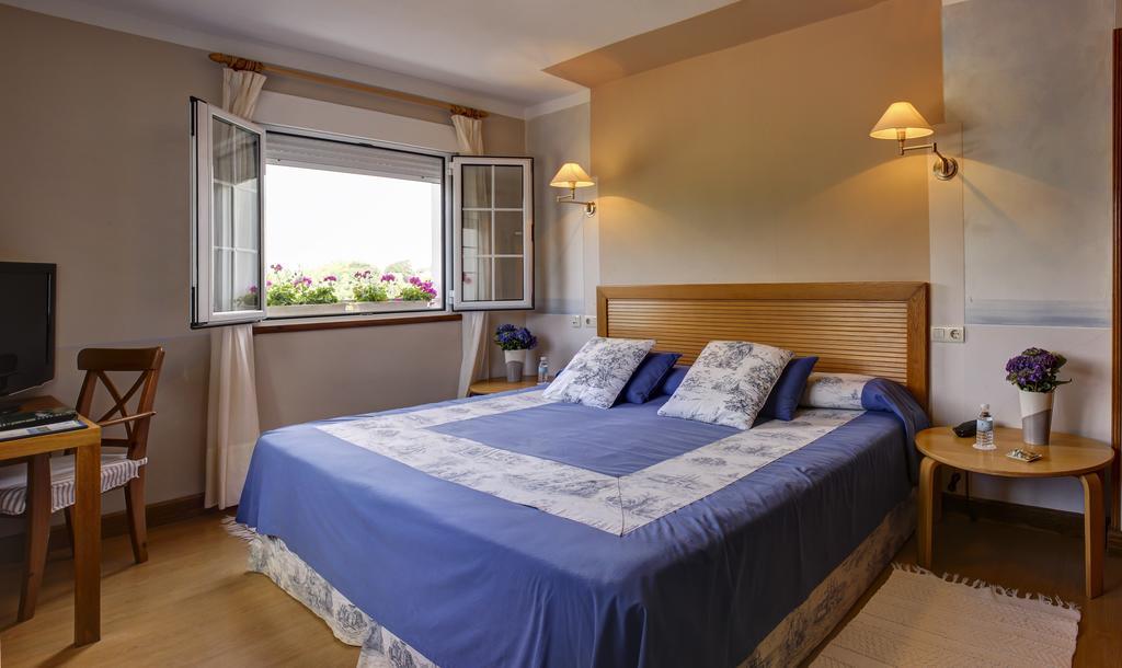 ריבאדסלה Hotel Mirador Del Sella מראה חיצוני תמונה